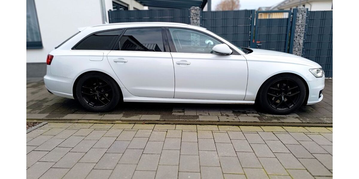 Audi A6 194.000 km 16.900 &euro; Hövelhof 33161