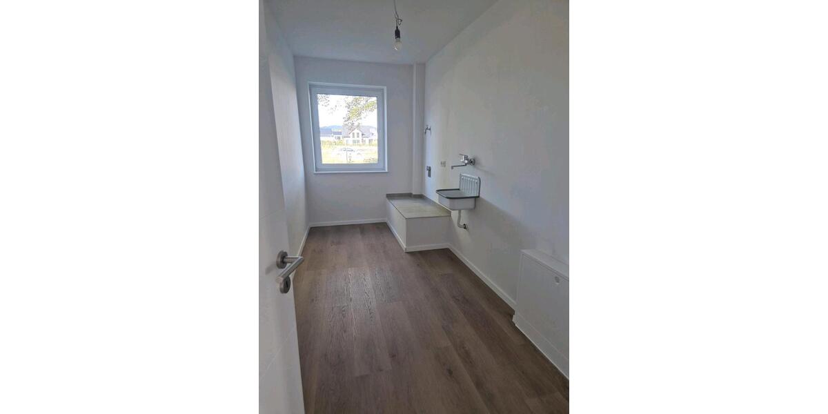 Etagenwohnung Halle - 4 Zimmer, 133 m&sup2;, 1.500&euro; | Angebot:25551501