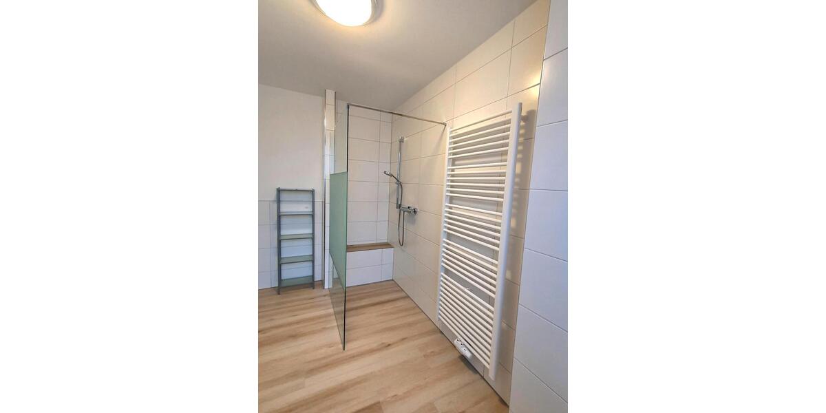 Hochparterre Detmold Hiddesen - 2 Zimmer, 64 m&sup2;, 665&euro; | Angebot:26049779