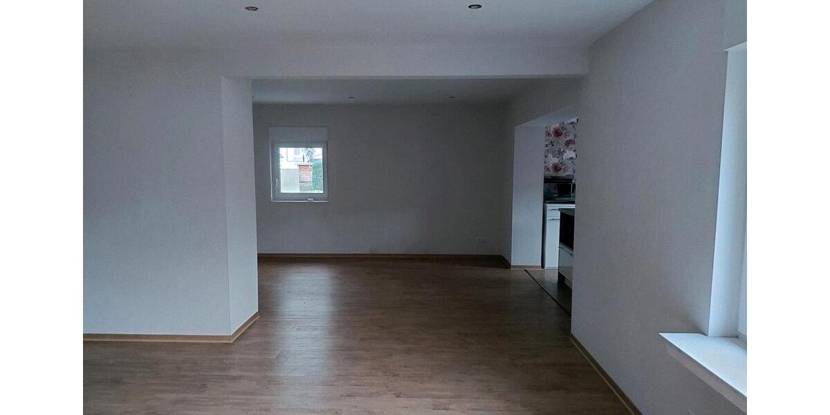 Einfamilienhaus Lage - 5 Zimmer, 132 m&sup2;, 395.000&euro; | Angebot:27003183
