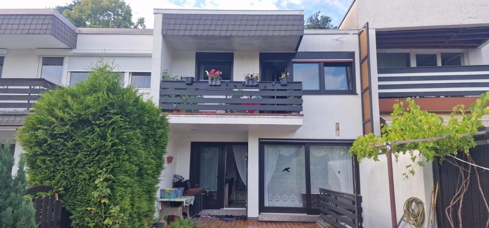 Reihenhaus Bielefeld Sennestadt - 4 Zimmer, 94 m&sup2;, 256.000&euro; | Angebot:27079094