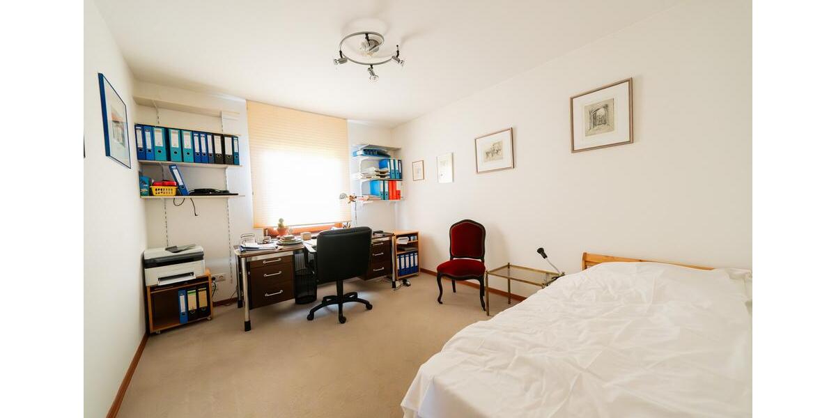 Einfamilienhaus Herford Falkendiek - 6 Zimmer, 150 m&sup2;, 1.000&euro; | Angebot:25921213