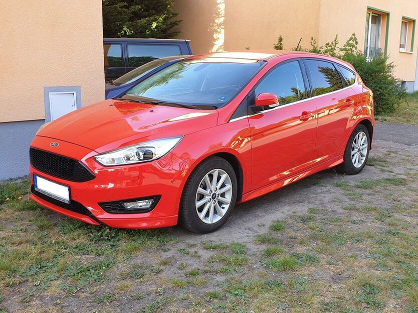 Ford Focus 94.967 km 11.800 € Paderborn 33100