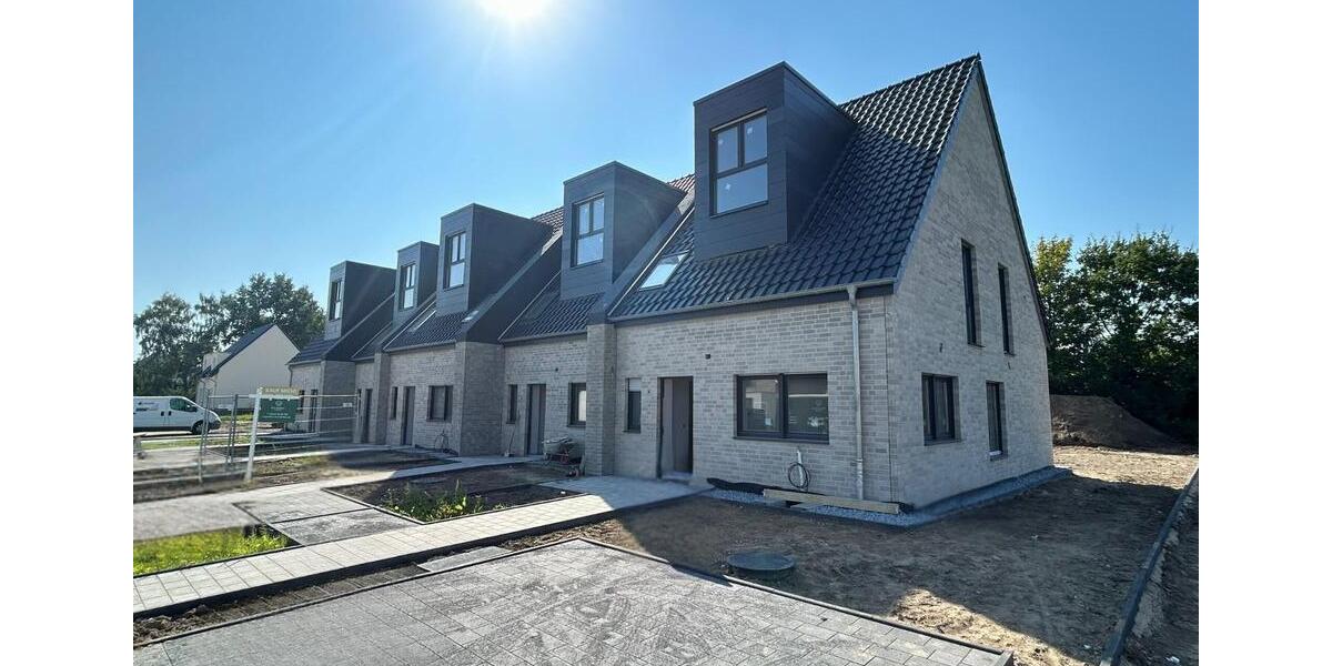 Reihenhaus Bünde - 5 Zimmer, 145 m&sup2;, 1.595&euro; | Angebot:25254950