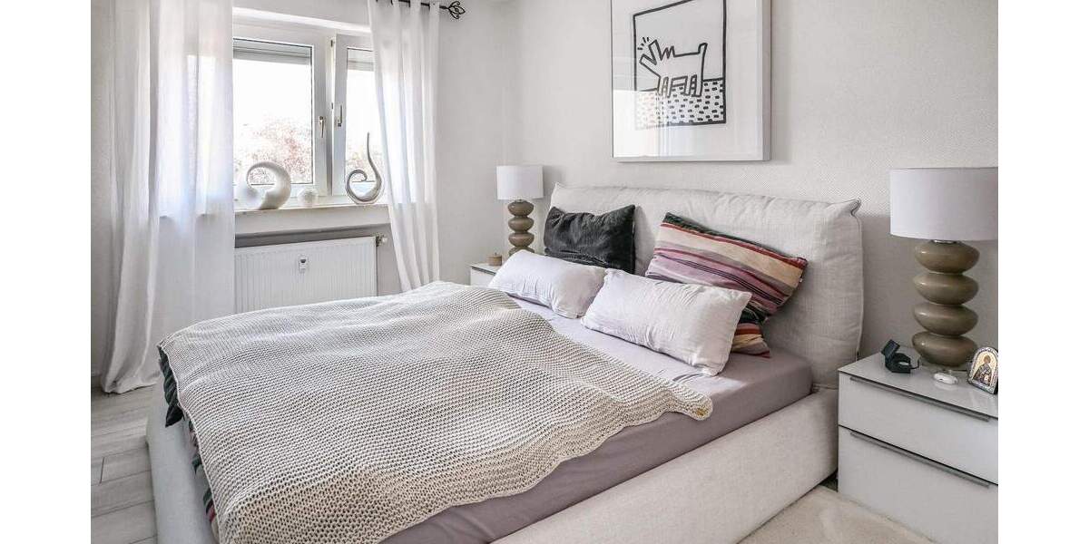 Zeitlos wohnen, zukunftssicher investieren - sehr gepflegte 4-Zimmer-Wohnung mit modernem Komfort 4 zimmer