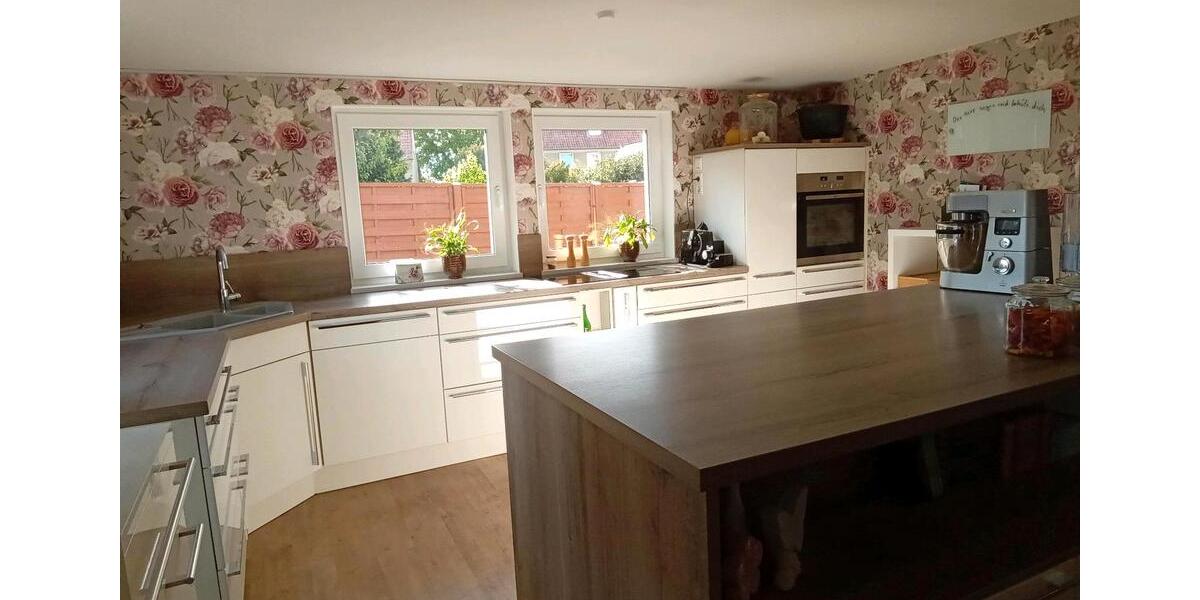 Einfamilienhaus Lage - 5 Zimmer, 132 m&sup2;, 395.000&euro; | Angebot:27003183