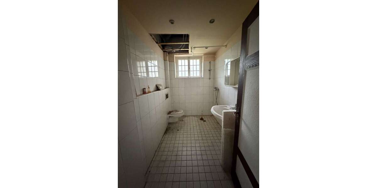 Denkmalgeschützte Fabrikantenvilla an der Weser Parkgrundstück mit drei zusätzlichen Bauplätzen - Villa Vlotho | Angebot:27254373