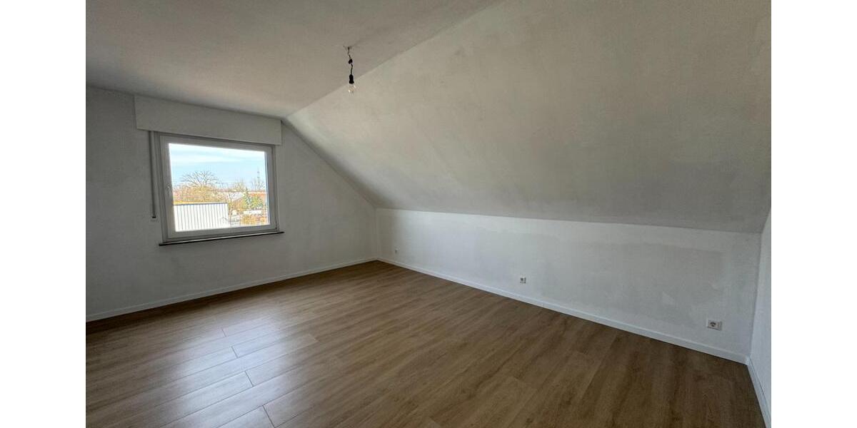 Dachgeschoßwohnung Gütersloh Avenwedde - 3.5 Zimmer, 78 m&sup2;, 780&euro; | Angebot:25384575