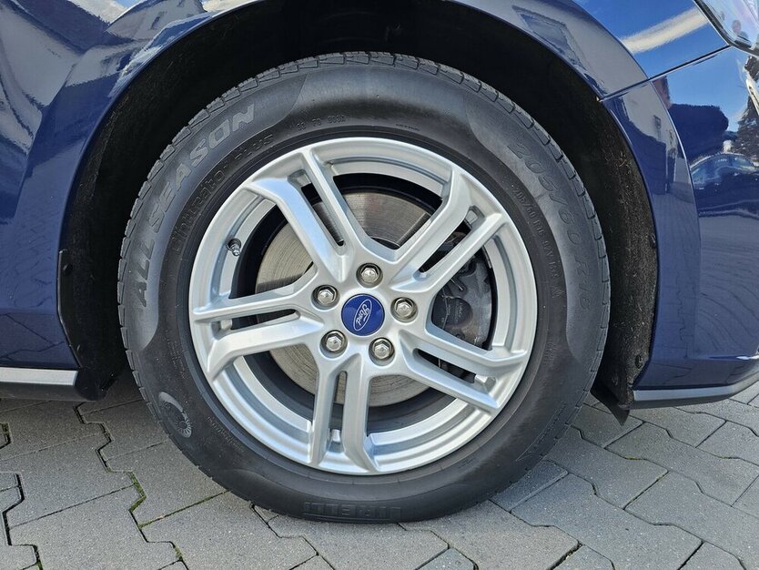 Ford Focus 2.0 CDTI LED NAVI RFK AUS 1.HAND 122.850 km 14.990 € Löhne 32584