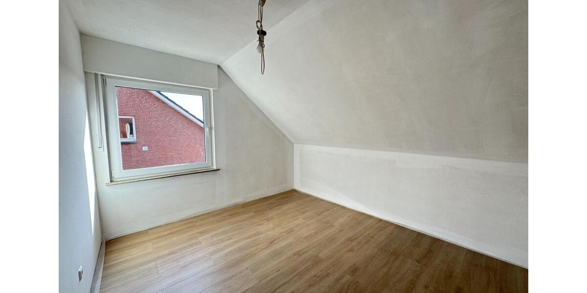 Dachgeschoßwohnung Gütersloh Avenwedde - 3.5 Zimmer, 78 m&sup2;, 780&euro; | Angebot:25384575