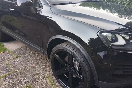 VW Touareg 239.500 km 14.850 &euro; Bad Salzuflen 32105