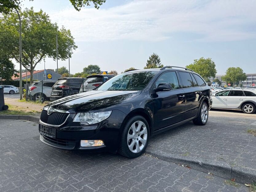 Skoda Superb 242.100 km 2.490 € Paderborn 33102