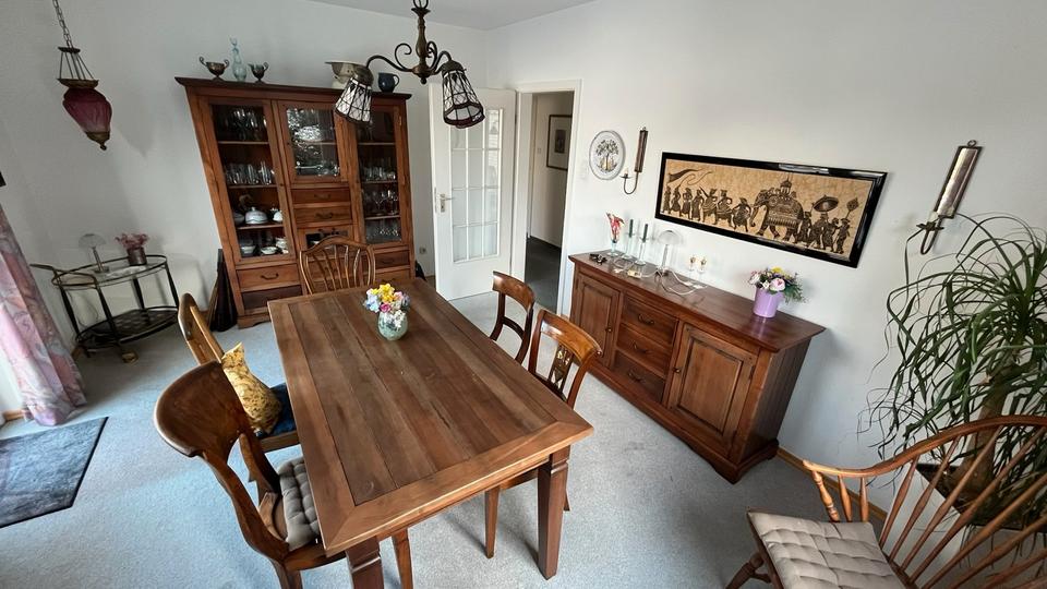 Einfamilienhaus Bielefeld Jöllenbeck - 16 Zimmer, 265 m&sup2;, 650.000&euro; | Angebot:25789936