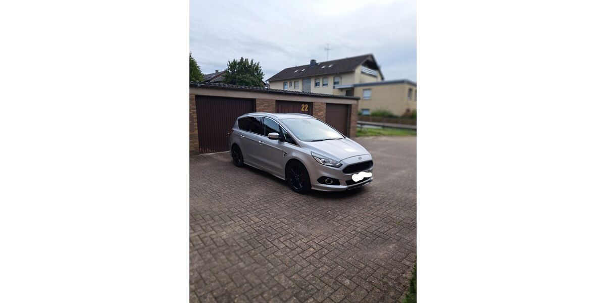 Ford S-Max 161.000 km 13.490 &euro; Borgholzhausen 33829