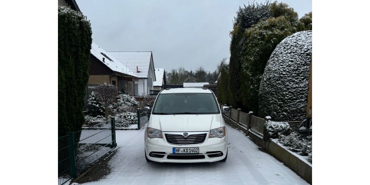 Lancia Voyager 181.730 km 10.000 &euro; Kirchlengern 32278