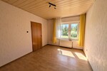 Großes Grundstück in Hüllhorst: Einfamilienhaus mit Potenzial zur Neugestaltung - Einfamilienhaus Hüllhorst | Angebot:26948470