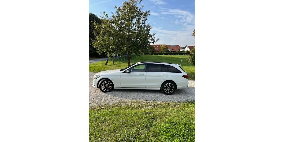 Mercedes-Benz C 200 150.000 km 16.700 &euro; Werther 33824