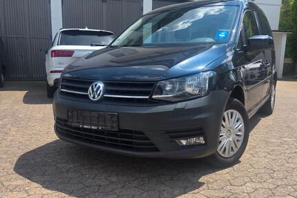 VW Caddy 248.000 km 8.950 &euro; Werther 33824