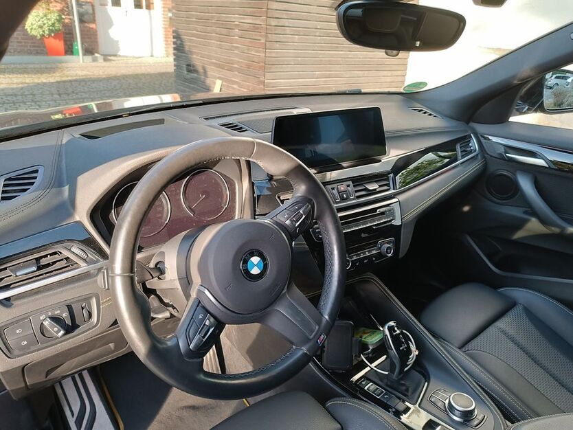 BMW X2 88.000 km 23.980 € Lage 32791