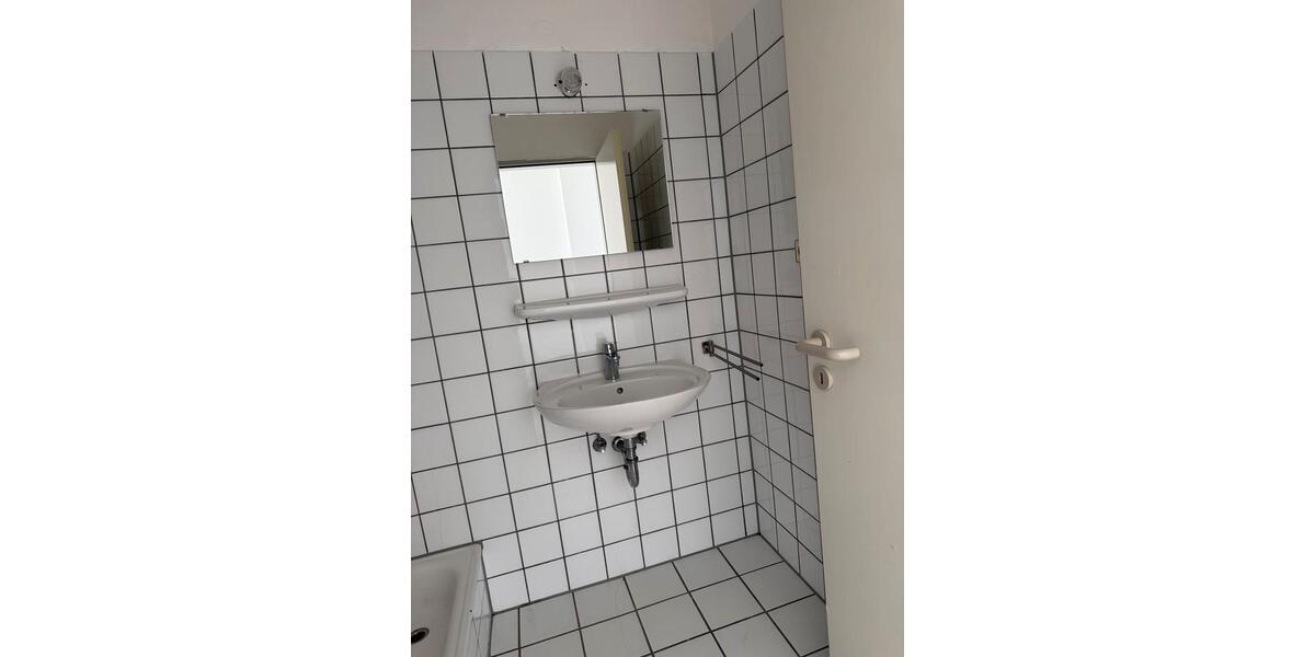 Etagenwohnung Bielefeld Schildesche - 1 Zimmer, 35 m&sup2;, 600&euro; | Angebot:26397853