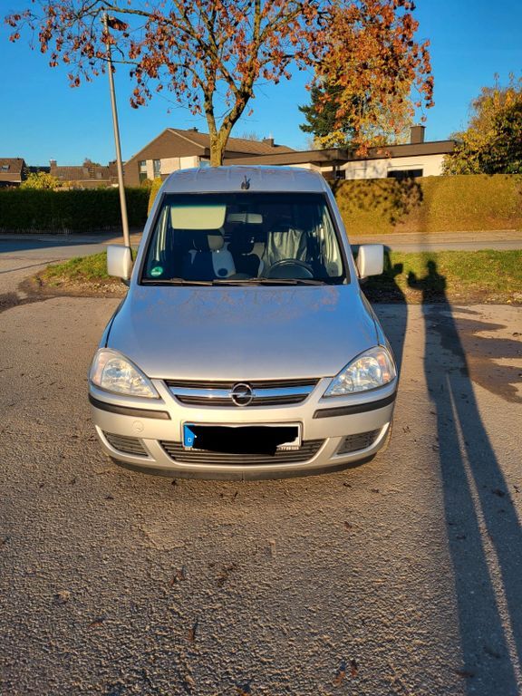Opel Combo 217.000 km 5.200 € Bielefeld 33739