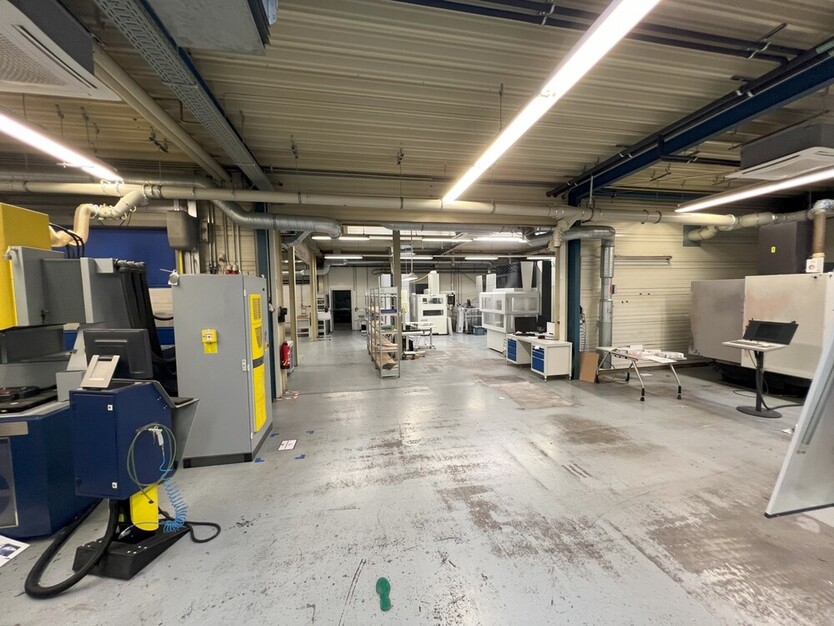 Lager-Produktionsanlage mit Büro in Lübbecke zimmer