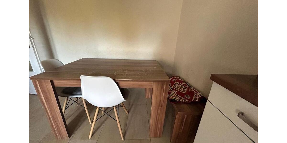 Familienfreundliche 5-Zimmer-Altbauwohnung mit Balkon in Bielefeld 5 zimmer