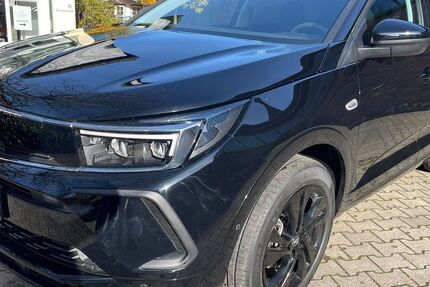 Opel Grandland (X) 11.847 km 21.999 € Gütersloh 33335