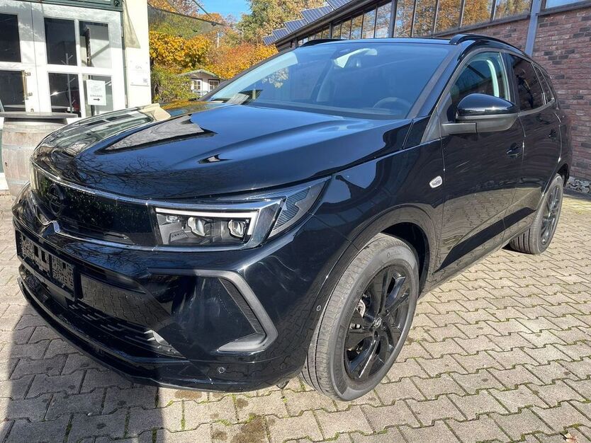 Opel Grandland (X) 11.847 km 21.999 € Gütersloh 33335