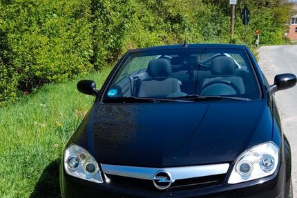 Opel Tigra 85.500 km 3.850 &euro; Lage 32791