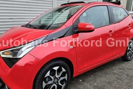 Toyota Aygo (X) 17.890 km 12.590 &euro; Bielefeld 33689