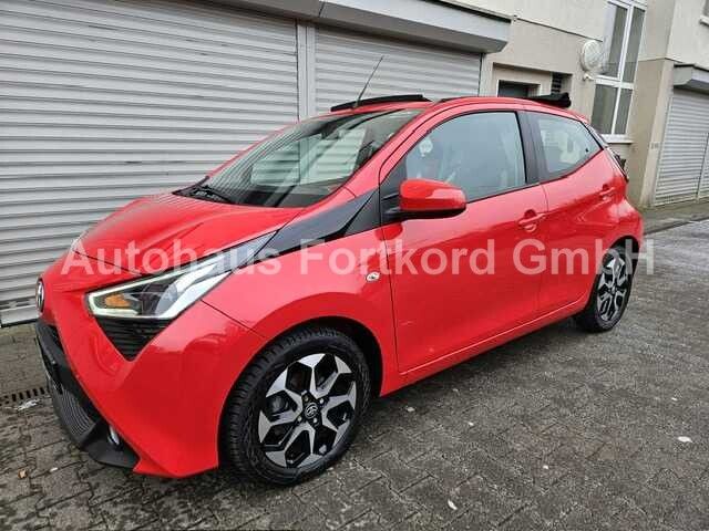 Toyota Aygo (X) 17.890 km 12.590 &euro; Bielefeld 33689