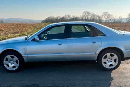 Audi A8 190.000 km 8.500 &euro; Löhne 32584