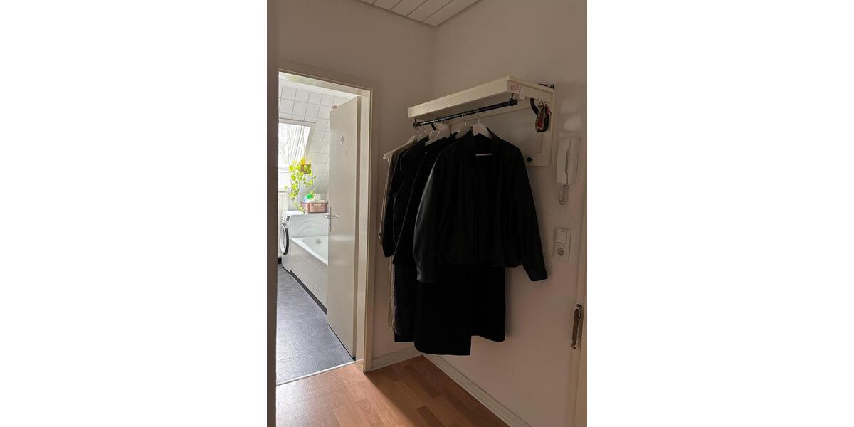 Dachgeschoßwohnung Bielefeld Stieghorst - 3 Zimmer, 73 m&sup2;, 525&euro; | Angebot:25718219