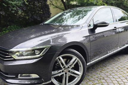 VW Passat 50.000 km 20.990 € Borgholzhausen 33829