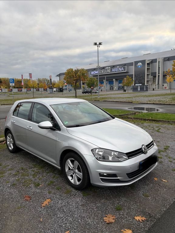 VW Golf 165.500 km 7.600 € Paderborn 33098