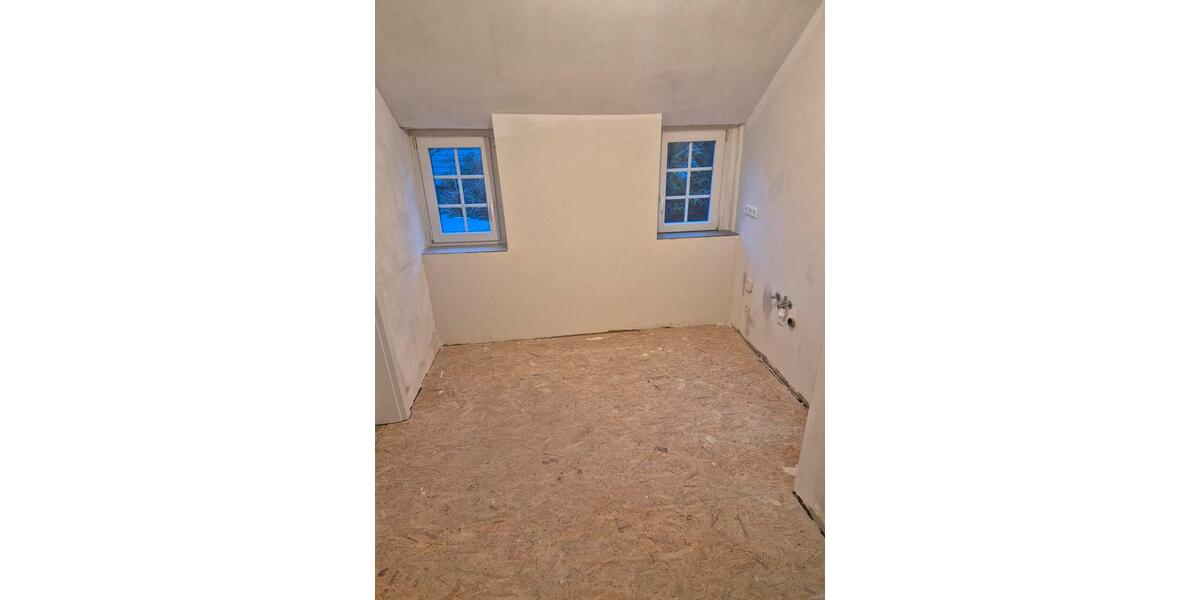 Großzügige Altbauwohnung mit Garten – sofort verfügbar 5 zimmer