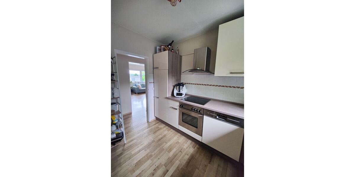 Schöne, helle Eigentumswohnung mit Randlage - 3ZKB + Abstellraum 3 zimmer