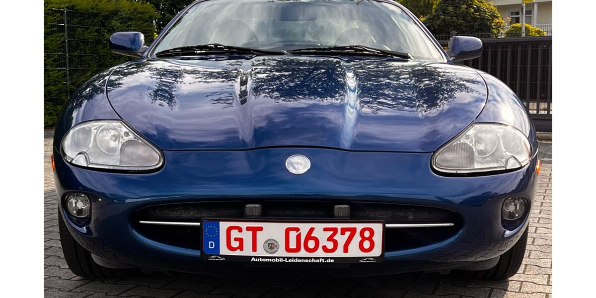 Jaguar XK8 82.100 km 25.900 € Harsewinkel 33428