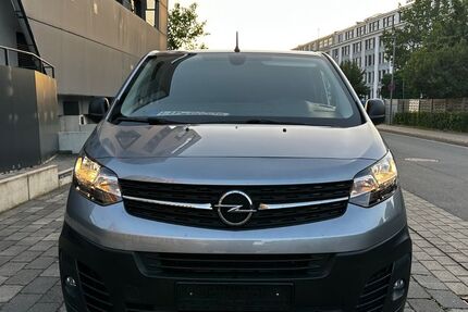 Opel Vivaro 41.740 km 18.200 &euro; Bielefeld 33615
