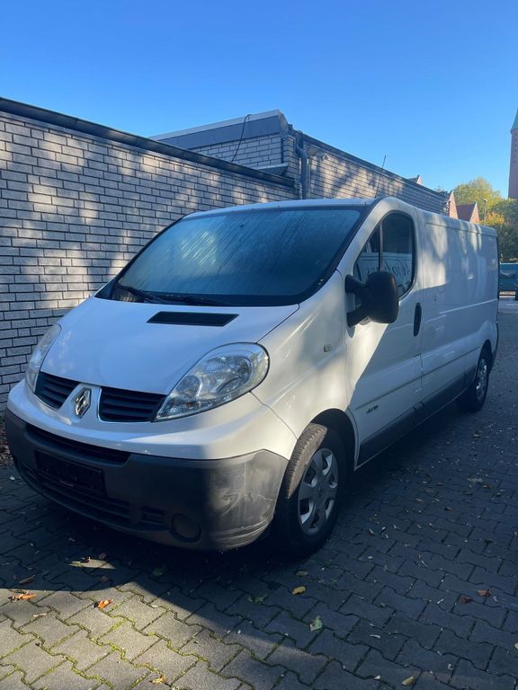 Renault Trafic 219.725 km 5.900 € Gütersloh 33335