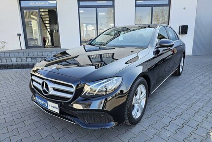 Mercedes E 200 Avantgarde NAVI 360° RFK Widescreen 1.HD