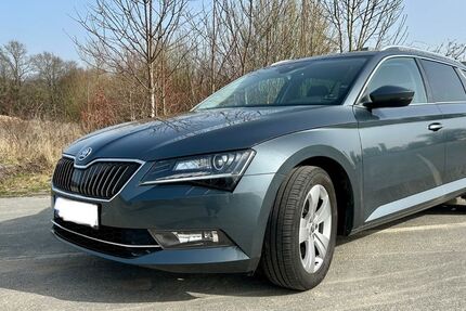 Skoda Superb 129.000 km 17.300 &euro; Hüllhorst 32609