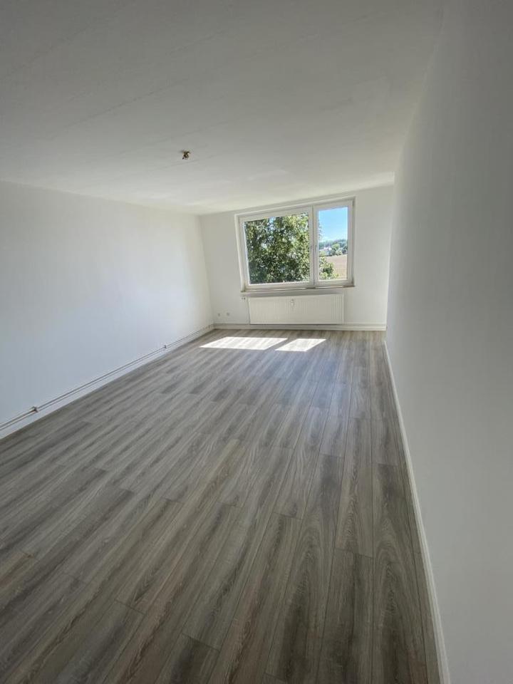 Gemütliche 2-Raumwohnung mit Balkon - In Renovierung zimmer