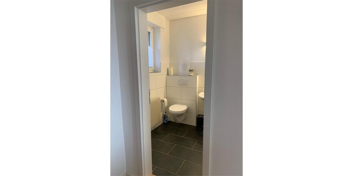 Erdgeschoßwohnung Halle - 3.5 Zimmer, 176 m&sup2;, 1.496&euro; | Angebot:25759255