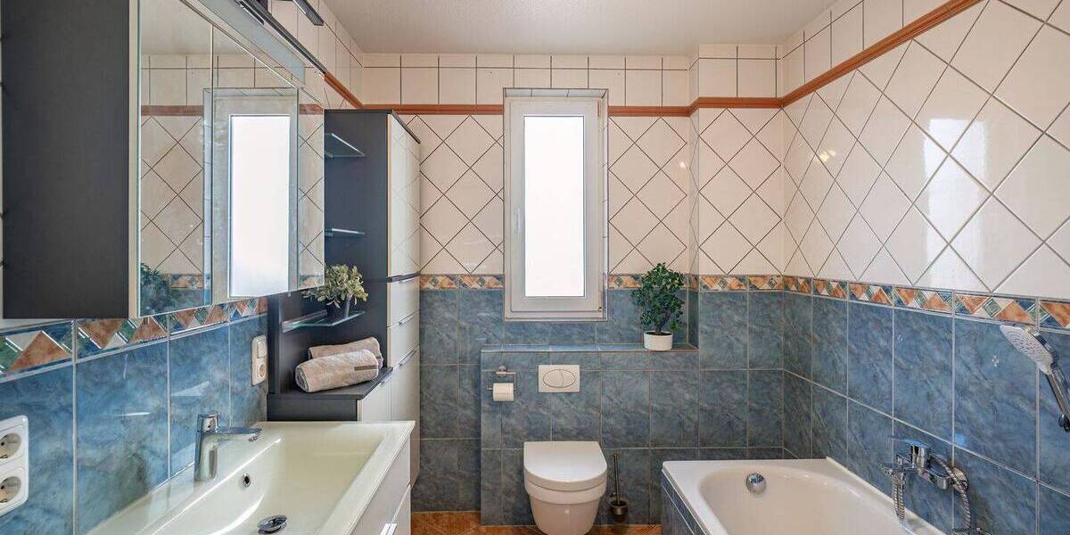Mehrfamilienhaus, Wohnhaus Steinhagen - 5 Zimmer, 134 m&sup2;, 385.000&euro; | Angebot:26656923