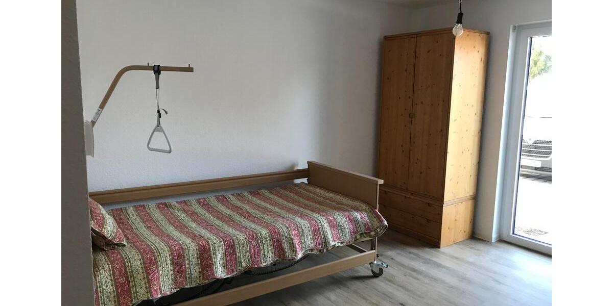 Etagenwohnung Gütersloh - 1 Zimmer, 20 m&sup2;, 650&euro; | Angebot:25053160