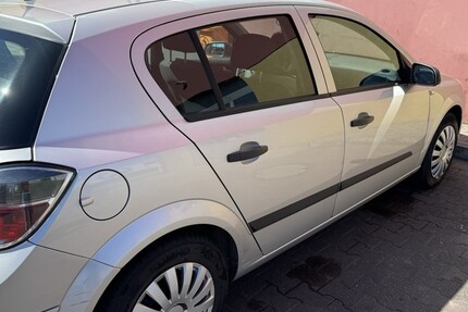 Opel Astra 190.000 km 2.250 € Paderborn 33104