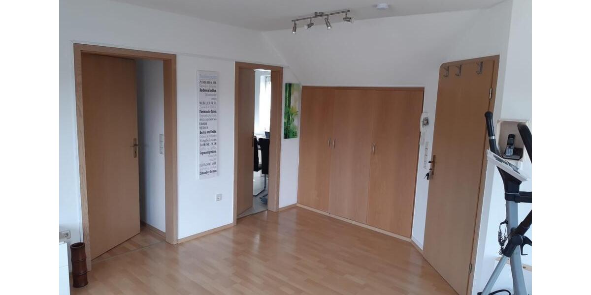 Dachgeschoßwohnung Bad Salzuflen Ehrsen-Breden - 3 Zimmer, 67 m&sup2;, 550&euro; | Angebot:26413869