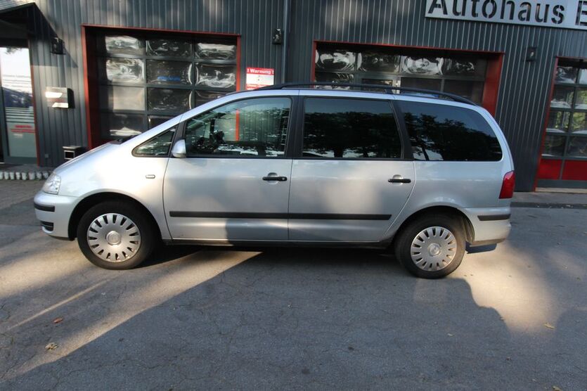 VW Sharan 295.200 km 3.550 € Schloß Holte 33758